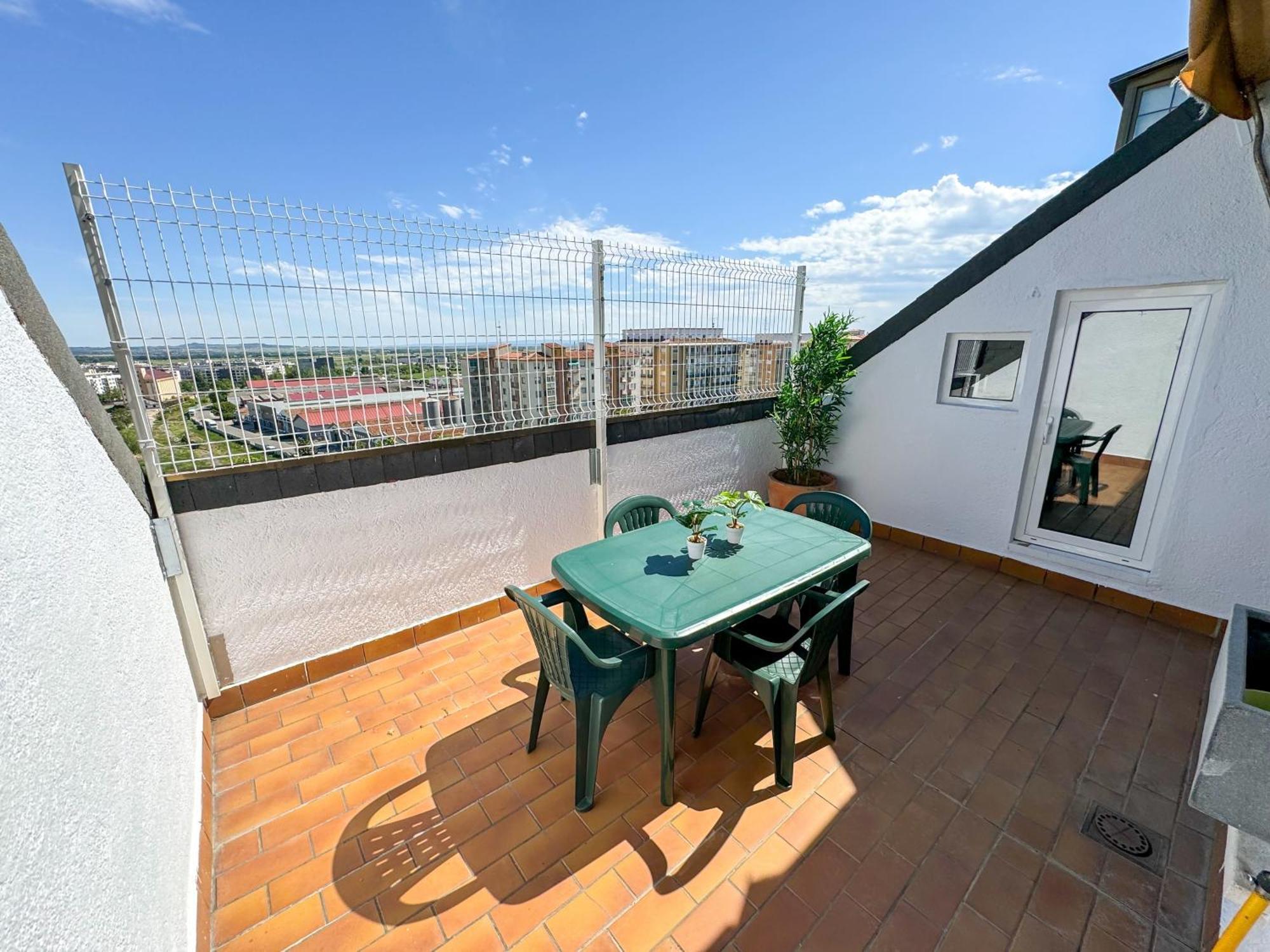 El Halcon Del Pirineo Comotucasa Huesca Extérieur photo